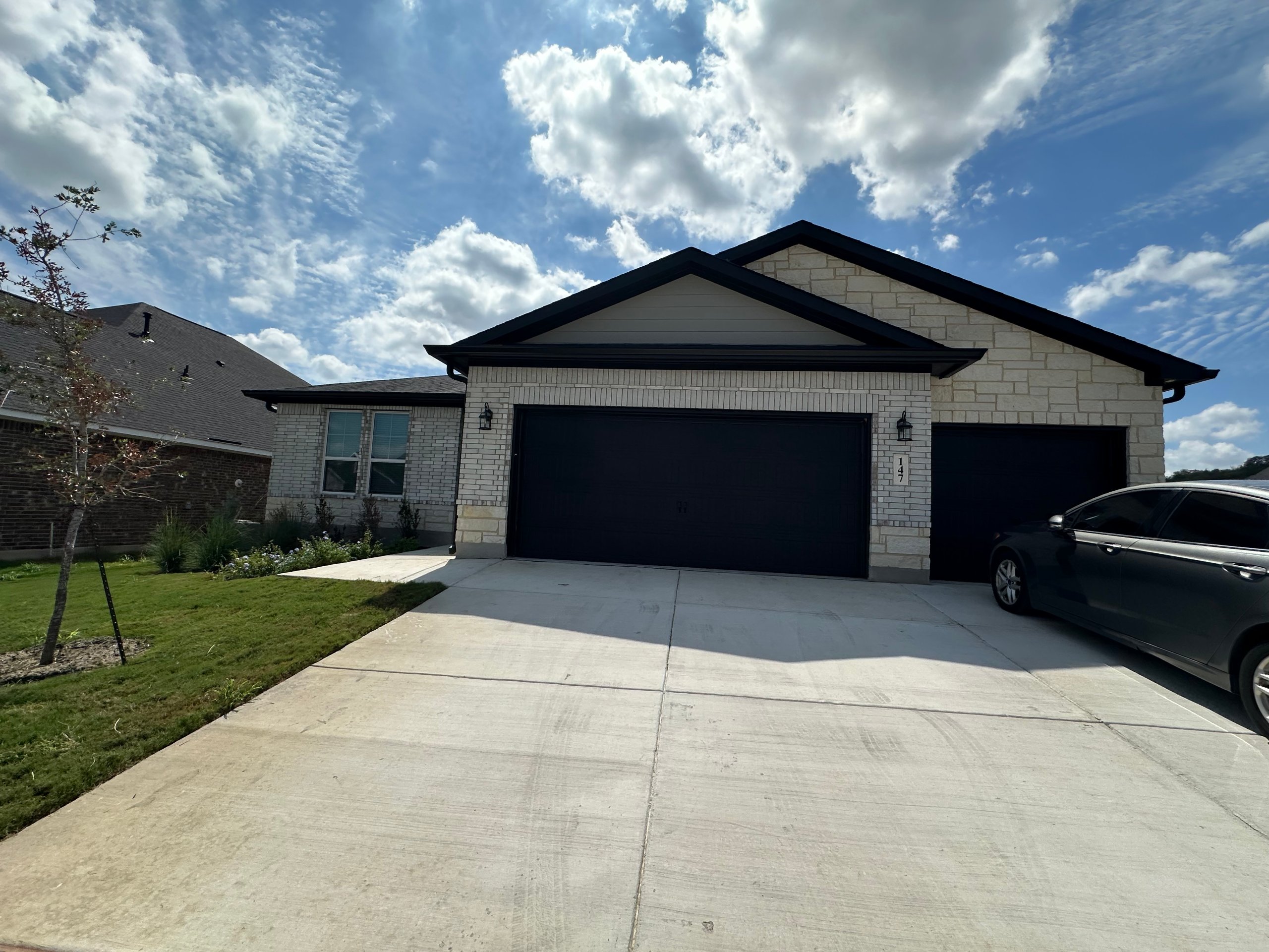 Gutter installation in Cibolo, Seamless gutters in Cibolo, Gutter services in Cibolo, Gutter repair in Cibolo, Gutter replacement in Cibolo (19).jpg
